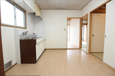 【居間・リビング】 | 池田ハイツ | 6帖のダイニングルームです☆