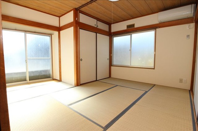 【居間・リビング】 | 池田ハイツ | 7帖の和室★日当たり良好です！