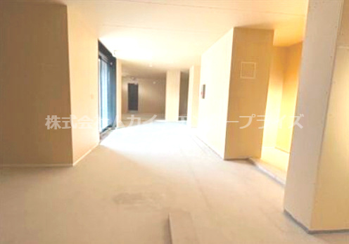 シャーメゾンアズナブルの内装|スケルトンです☆