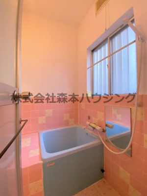 【浴室】 | 　上島町39-15テラスハウス | お風呂で日々の疲れを落としましょう