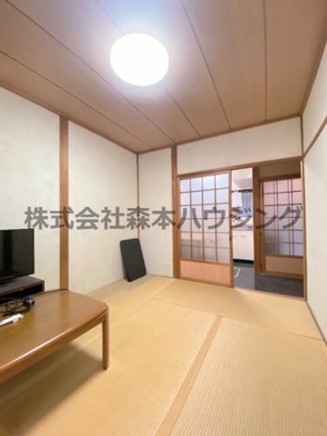 【和室】 | 　上島町39-15テラスハウス | 畳の上でゆっくりとくつろげる和室です
1階