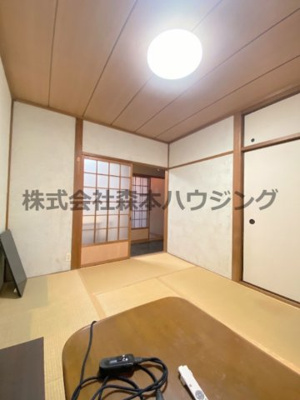 【和室】 | 　上島町39-15テラスハウス | 和室があると落ち着いた雰囲気になりますね
1階