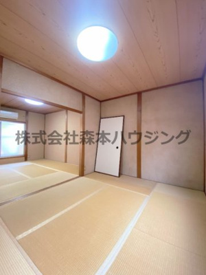 【和室】 | 　上島町39-15テラスハウス | 柔らかい畳が心地よい和室
2階