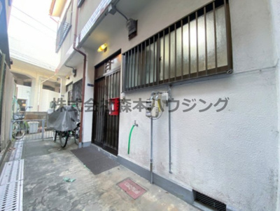 【エントランス】 | 　上島町39-15テラスハウス | 落ち着いたエントランスです