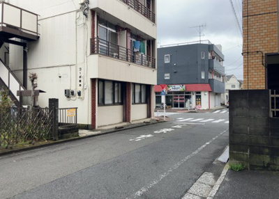 【その他】 | 共立リライアンス上野町Ｉ | 眺望を気にして物件を探す場合、前面に建物が建っていないか現地で確認しましょう！前面に建物があると景色はもちろん、日当たりや風通しにも影響が出てきます。住んだ時のことを想像しながら現地見学をしましょう。