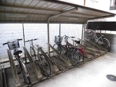 ベラジオ五条烏丸の駐車場|駐輪場