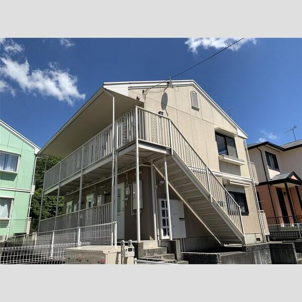 スタチューハイツ