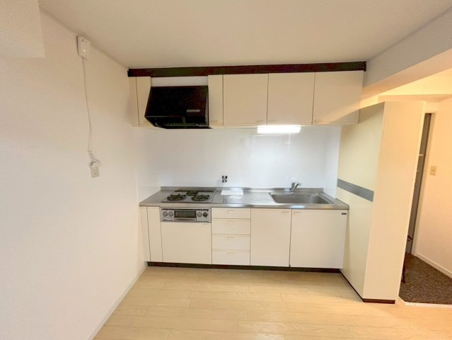 シャトルⅡの居間・リビング