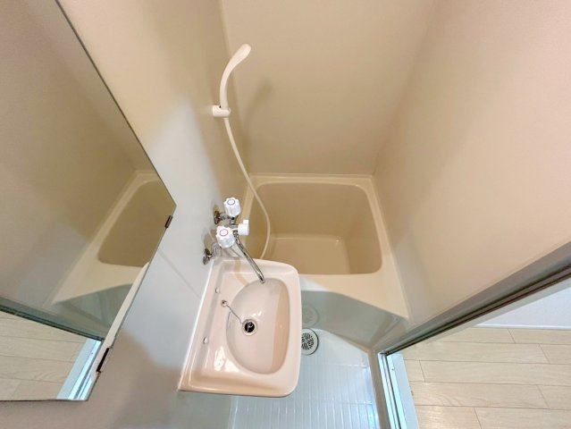 シャトルⅡの浴室