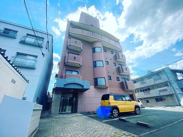  ミレニアム21【キャッシュバック】の外観|外観もきれいです