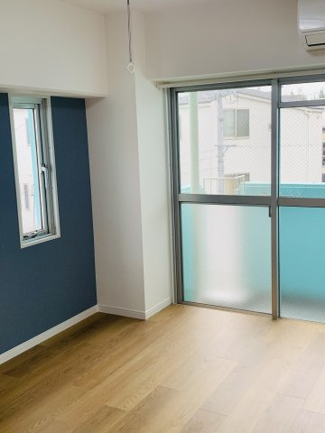 仲介手数料0円！！プレスイン名城東の居間・リビング