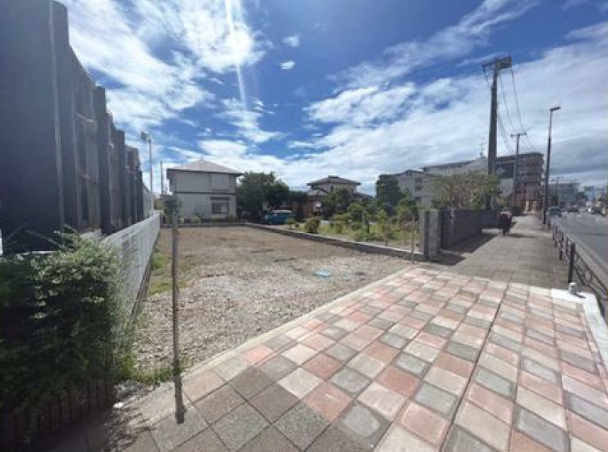 茅ヶ崎市本村２丁目　建築条件なし　売地