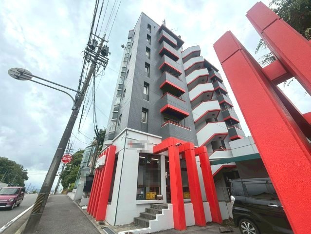 コメルスⅢの外観