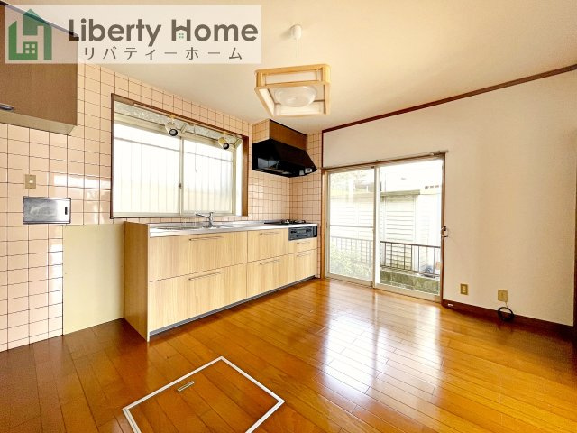 石岡市南台3丁目　中古戸建のダイニング