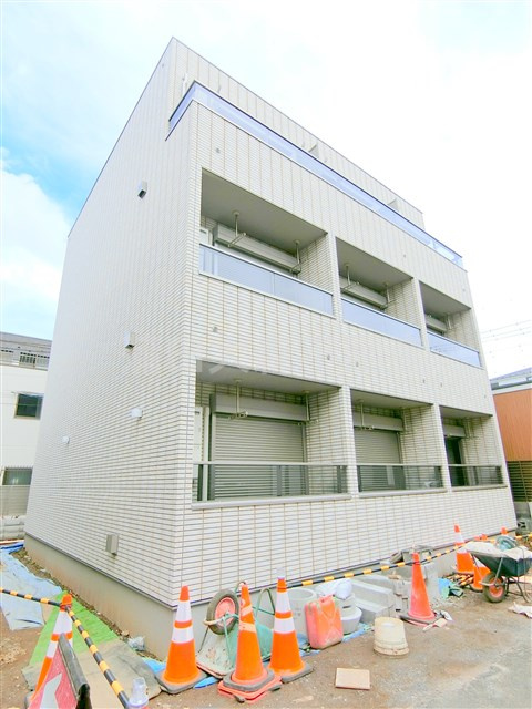 フォルムの外観|2018年6月築　木造地上3階建て総戸数9戸の人気賃貸アパート
東京都大田区西蒲田3丁目　JR京浜東北線蒲田駅徒歩11分東急池上線蓮沼駅徒歩6分

