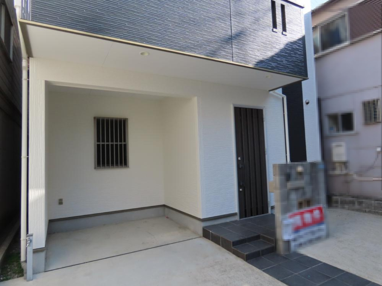 江瀬美町　中古一戸建ての駐車場|■物件内覧・資金計画相談・住宅ローン相談、リフォーム相談、お問合せ受付中■
※当日・翌日のご内覧、ご相談はお電話でのお問合せがスムーズです！