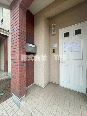 【その他】 | サンハイツ・アイ | A号室　メールBOX　玄関ドア※クリーニング完了前※