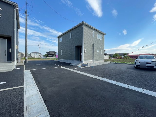 新築戸建・建売　郡山市水門町第1　CRADLE GARDEN　全5棟の駐車場