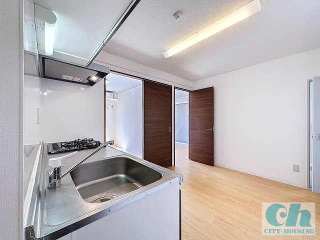 リッツ大森中央 303号室の居間・リビング