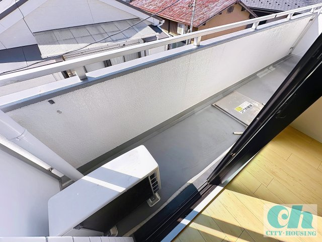 リッツ大森中央 303号室のバルコニー