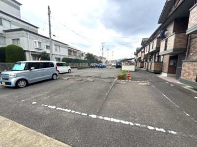 【駐車場】 | コーポＫ　E棟