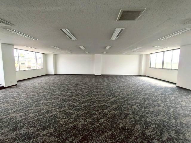 康生通南　二丁目ビルの内装