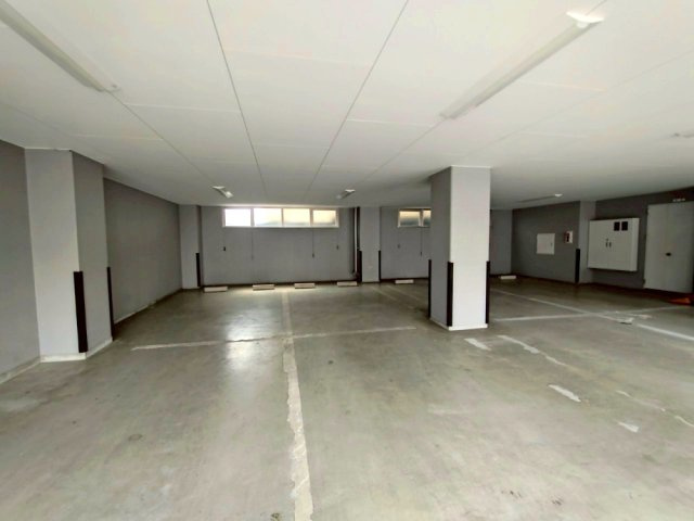 康生通南　二丁目ビルの駐車場