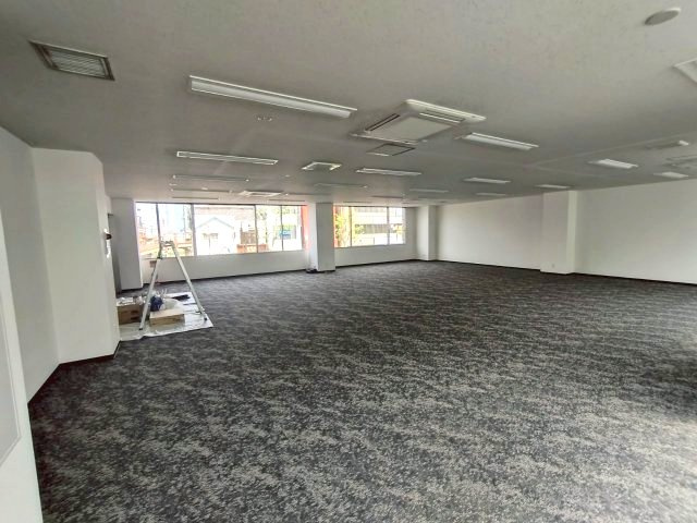康生通南　二丁目ビルの内装