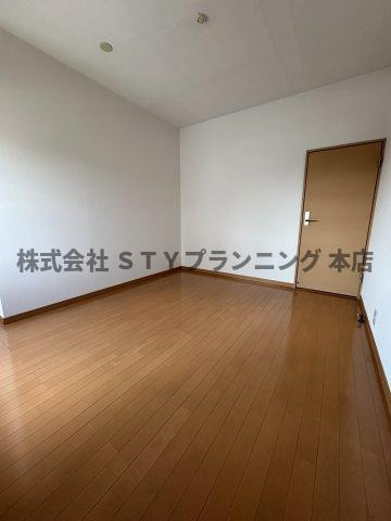 仲介手数料０円！日進ビルの洋室