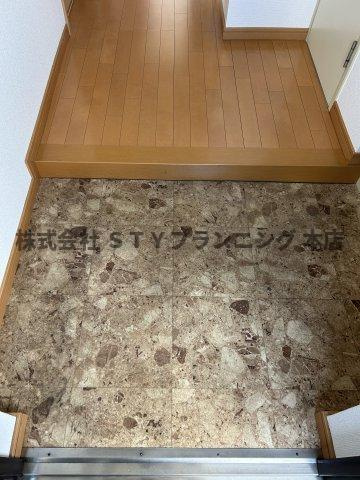 仲介手数料０円！日進ビルの玄関