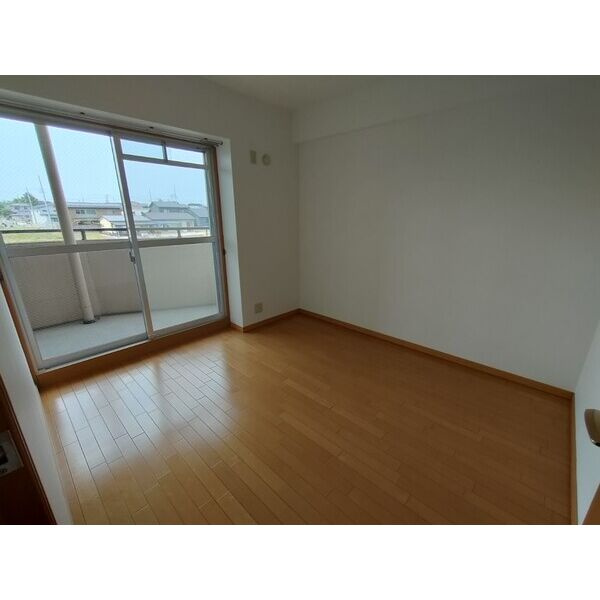 スペクトルティアラ宮町の寝室