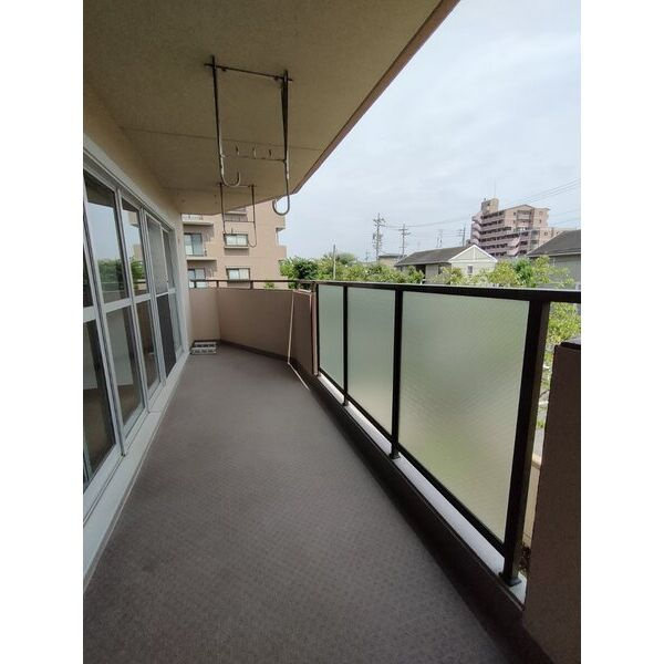 スペクトルティアラ宮町のバルコニー