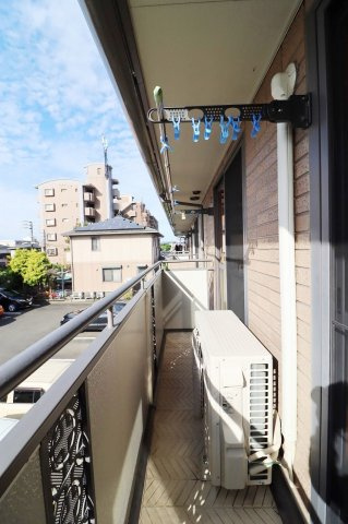 リビングタウン小森野 弐番館のバルコニー|落ち着いた時間を過ごせるバルコニーです