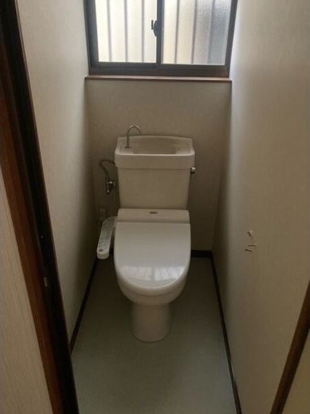 野垣様円城寺借家のトイレ