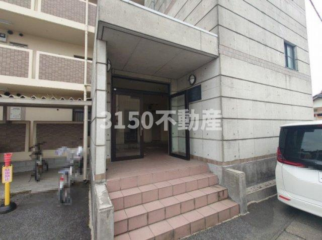 シャトー三宅のエントランス