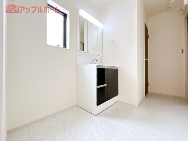 深谷市小前田第10　新築戸建　全11棟の独立洗面台