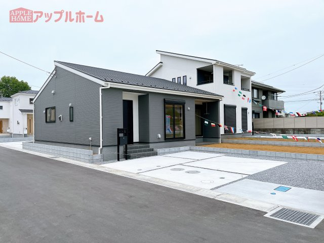 深谷市小前田第10　新築戸建　全11棟の前面道路含む現地写真