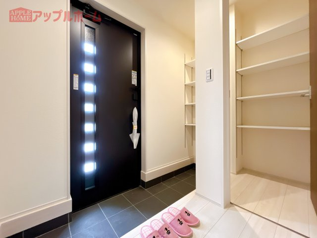 深谷市小前田第10　新築戸建　全11棟の玄関