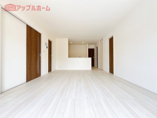 深谷市小前田第10　新築戸建　全11棟の居間・リビング