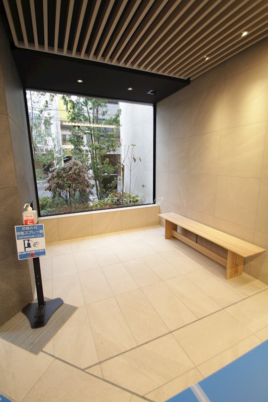 パークアクシス横濱高島町のロビー