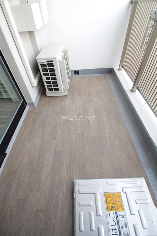 パークアクシス横濱高島町のバルコニー