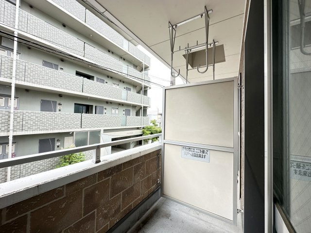 フィットハイム北本町のバルコニー