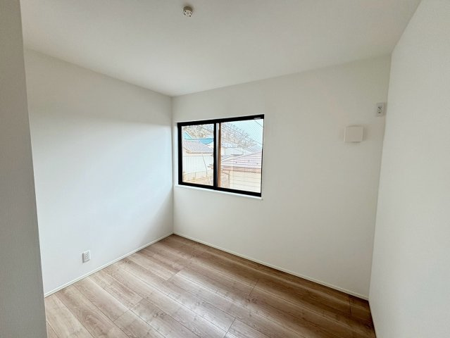 藤沢市みその台　新築戸建　全2棟2号棟の洋室