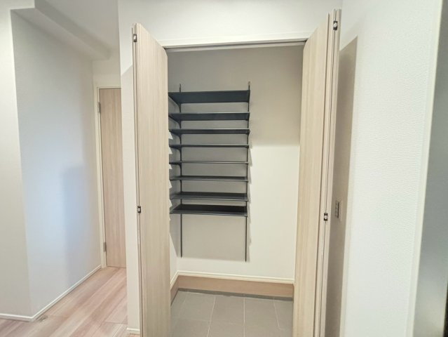 藤沢市みその台　新築戸建　全2棟2号棟の収納