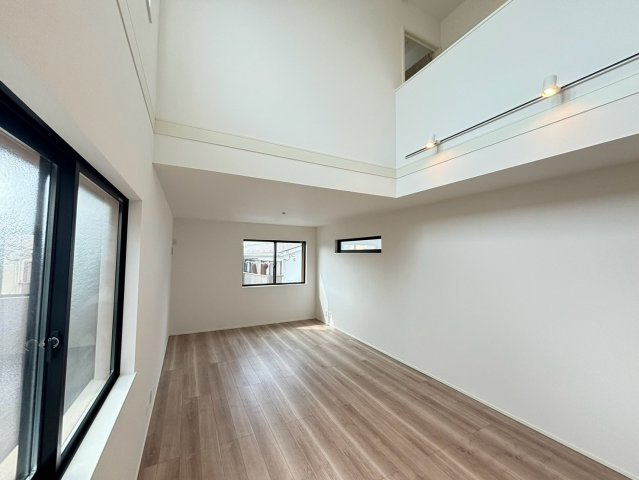 藤沢市みその台　新築戸建　全2棟2号棟の洋室