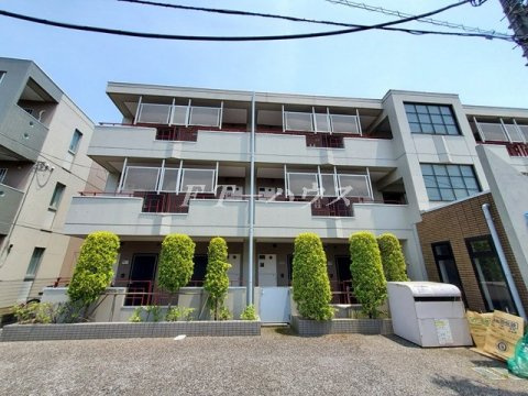 ゼファ・エスのエントランス