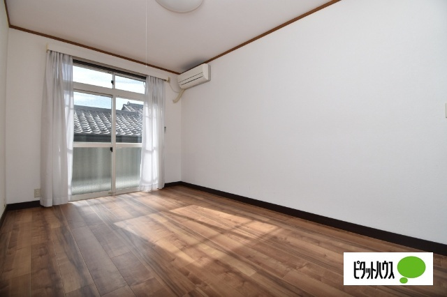 グリーンハウス敷島の居間・リビング