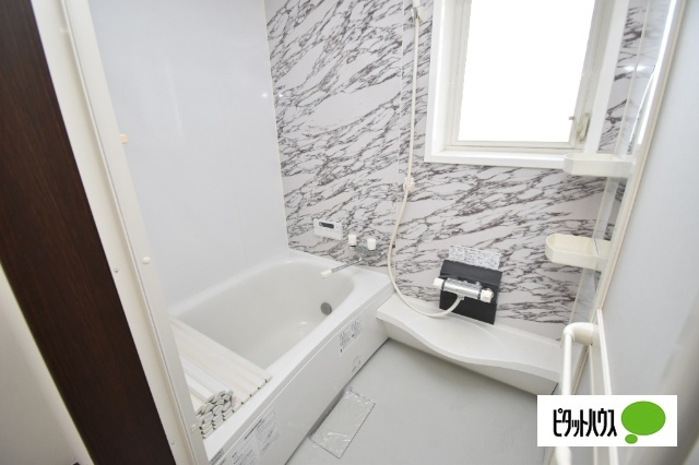 グリーンハウス敷島の浴室