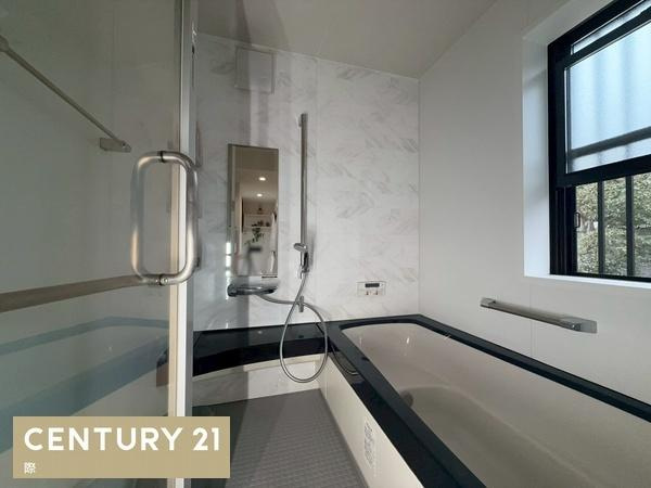 和歌山市新高町　中古戸建の浴室