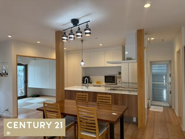 和歌山市新高町　中古戸建の居間・リビング